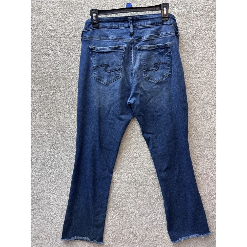 Silver Jeans Co Straight Leg Women Size 32x30 Blue Raw Hem Distressed Denim READ